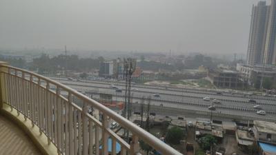 Balcony Image of 2415 Sq.ft 4 BHK Apartment / Flat for rent in Rise Organic Homes Phase 1, Mahurali Ghaziabad for Rs. 40000