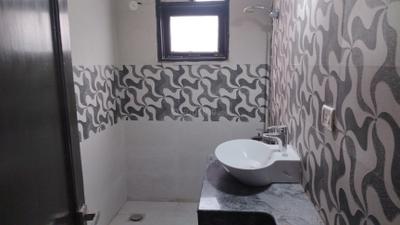 Image of 2700 Sq.ft 3 BHK Builder Floor for rent in DDA RWA Sarvapriya Vihar DDA Flats, Hauz Khas, New Delhi for Rs. 130000