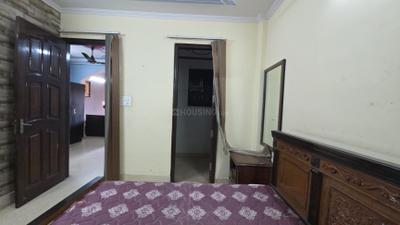 Bedroom Image of 400 Sq.ft 1 BHK Builder Floor for rent in Pitampura New Delhi for Rs. 24000
