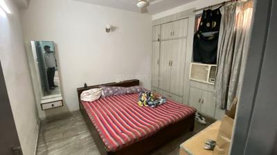 Bedroom Image of 1150 Sq.ft 2 BHK Builder Floor for rent in Sector 26 Noida for Rs. 27000