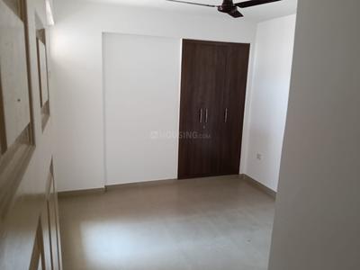 Bedroom Image of 1295 Sq.ft 3 BHK Apartment / Flat for rent in Supertech Cape Town, Sector 74 Noida for Rs. 32000