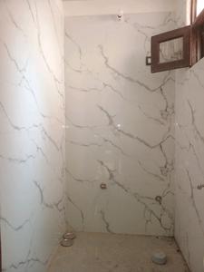 Common Bathroom Image of 1500 Sq.ft 3 BHK Apartment / Flat for sale in Krishna Elite Homes, Noida Extension Greater Noida for Rs. 5850000