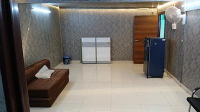 Living Room Image of 600 Sq.ft 1 BHK Builder Floor for rent in Madhu Vihar New Delhi for Rs. 15000