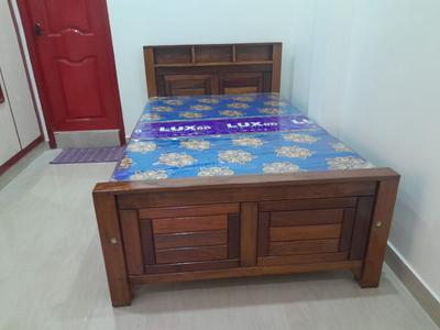 Bedroom Image of 300 Sq.ft 1 RK Apartment / Flat for rent in Aminjikarai Chennai for Rs. 20000