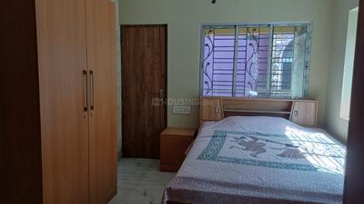Bedroom Image of 1300 Sq.ft 3 BHK Apartment / Flat for rent in Baranagar Kolkata for Rs. 18500