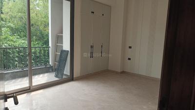 Bedroom Image of 2000 Sq.ft 3 BHK Builder Floor for sale in Safdarjung Enclave New Delhi for Rs. 65000000