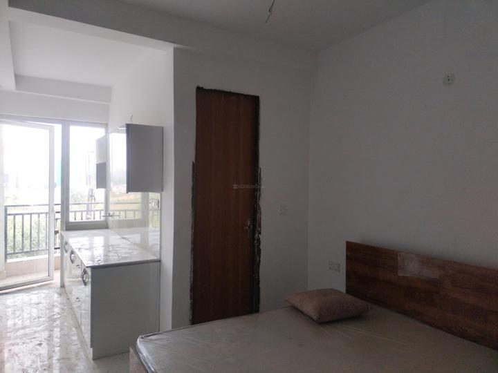 Paradise Green Plaza Main Image 1