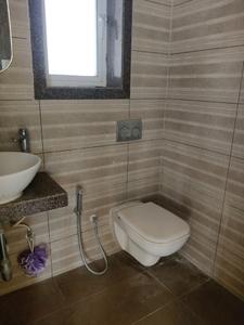 Common Bathroom Image of 600 Sq.ft 1 BHK Apartment / Flat for sale in Mulund West Mumbai for Rs. 15000000