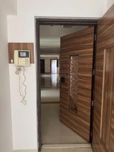 Kitchen Image of 1665 Sq.ft 3 BHK Apartment / Flat for rent in Lodha Splendora, Thane West Thane for Rs. 42000
