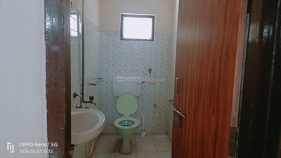 Bathroom Image of 1000 Sq.ft 2 BHK Apartment / Flat for rent in Banjara Hills Hyderabad for Rs. 27000