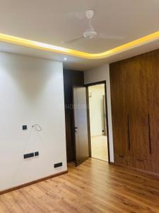 Bedroom Image of 2300 Sq.ft 3.5 BHK Builder Floor for sale in DLF Phase 2 Gurgaon for Rs. 36100000