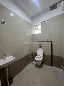 Bathroom Image of 1500 Sq.ft 3 BHK Builder Floor for rent in Gnana Bharathi Bengaluru for Rs. 42000