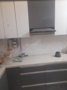 Kitchen Image of 1100 Sq.ft 2 BHK Builder Floor for rent in Preet Vihar New Delhi for Rs. 25000