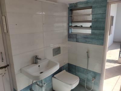Bathroom Image of 700 Sq.ft 1 BHK Builder Floor for rent in Durgapura Jaipur for Rs. 10000