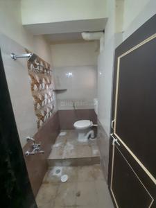 Bathroom Image of 600 Sq.ft 1 BHK Independent House for rent in Kalewadi Pune for Rs. 16000