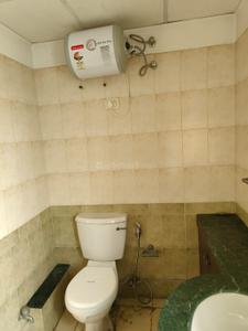 Bathroom Image of 2075 Sq.ft 3.5 BHK Apartment / Flat for sale in Bestech Park View City 1, Sector 48 Gurgaon for Rs. 37000000
