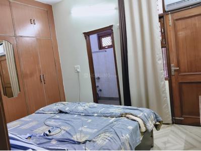 Bedroom Image of 900 Sq.ft 1.5 BHK Builder Floor for rent in Patel Nagar New Delhi for Rs. 32000
