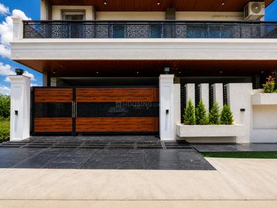 Image of 2160 Sq.ft 3 BHK Builder Floor for sale in GMS Road, Dehradun for Rs. 13500000