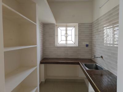 Kitchen Image of 700 Sq.ft 1 BHK Apartment / Flat for rent in Perungalathur Chennai for Rs. 10000