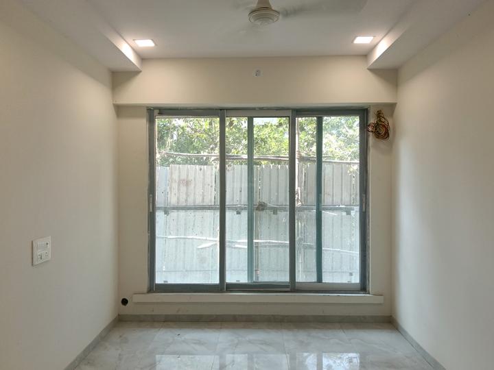 New India Om Mayuresh Main Image 1