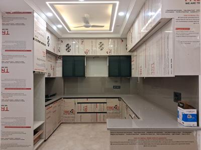 Kitchen Image of 1800 Sq.ft 3 BHK Builder Floor for sale in Paschim Vihar New Delhi for Rs. 37600000