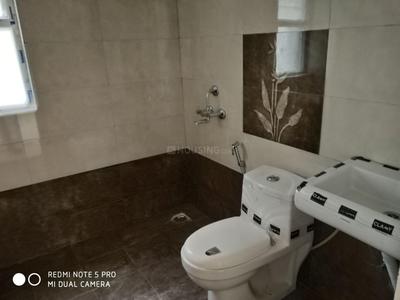 Bathroom Image of 1080 Sq.ft 3 BHK Apartment / Flat for rent in Coral Woods, Misrod Bhopal for Rs. 18000