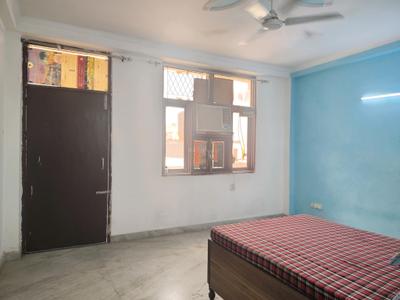 Bedroom Image of 900 Sq.ft 2 BHK Apartment / Flat for rent in Said-Ul-Ajaib New Delhi for Rs. 25000
