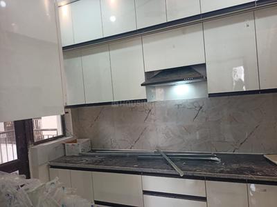 Kitchen Image of 1850 Sq.ft 3 BHK Apartment / Flat for rent in RG Luxury, Noida Extension Greater Noida for Rs. 28000