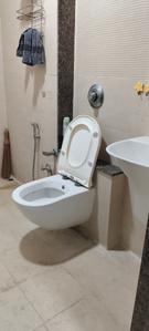 Bathroom Image of 1300 Sq.ft 3 BHK Apartment / Flat for rent in Vallabh Vidhyanagar Anand for Rs. 30000