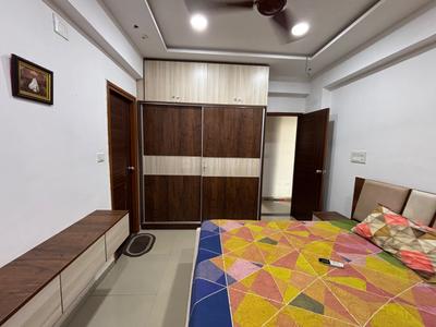Bedroom Image of 1800 Sq.ft 2 BHK Apartment / Flat for rent in Shree Rang Nagar And Mall, Randesan Gandhinagar for Rs. 27000