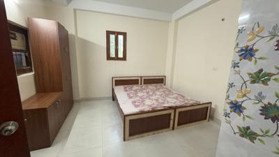 Bedroom Image of 300 Sq.ft 1 RK Apartment / Flat for rent in Chhattarpur New Delhi for Rs. 11000