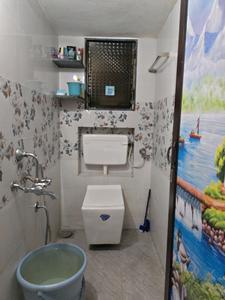 Common Bathroom Two Image of 750 Sq.ft 2.5 BHK Apartment / Flat for sale in Mira Road East Mira Bhayandar for Rs. 8900000