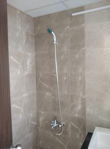 Bathroom Image of 980 Sq.ft 2 BHK Apartment / Flat for rent in Mahindra Centralis Tower 3, Pimpri Pune for Rs. 35000