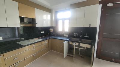Kitchen Image of 2000 Sq.ft 3 BHK Builder Floor for rent in Surajmal Vihar New Delhi for Rs. 50000