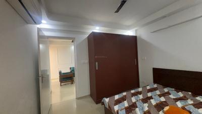 Bedroom Image of 1040 Sq.ft 2 BHK Apartment / Flat for rent in Logix Blossom County, Sector 137 Noida for Rs. 40000