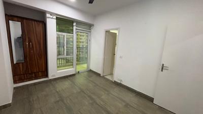 Bedroom Image of 820 Sq.ft 2 BHK Apartment / Flat for rent in Gaur City 2 16th Avenue, Noida Extension Greater Noida for Rs. 18000