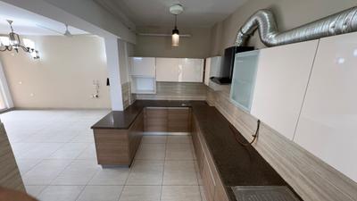 Kitchen Image of 1827 Sq.ft 3 BHK Apartment / Flat for rent in ABA Cleo County, Sector 121 Noida for Rs. 66000