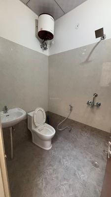 Bathroom Image of 180 Sq.ft 1 RK Builder Floor for rent in Durgapura Jaipur for Rs. 14500