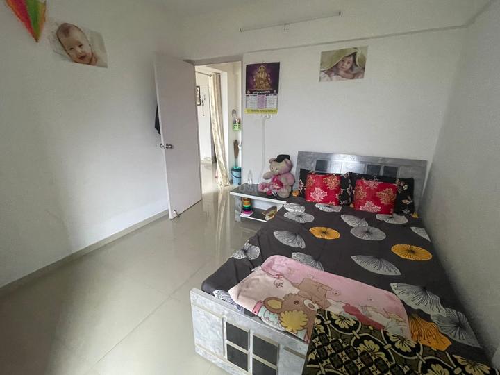 Vanalika Main Image 1