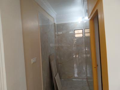 Bathroom Image of 800 Sq.ft 2 BHK Builder Floor for rent in Cox Town Bengaluru for Rs. 18000