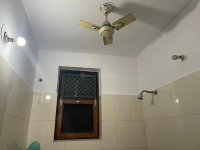 Bathroom Image of 1400 Sq.ft 3 BHK Independent House for rent in Sector 15 Part 2 Gurgaon for Rs. 65000