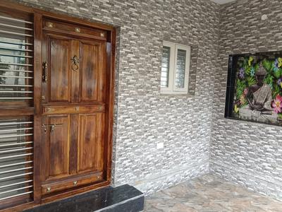 Bathroom Image of 4020 Sq.ft 2 BHK Independent House for rent in Siddalingapura Village Mysore for Rs. 25000