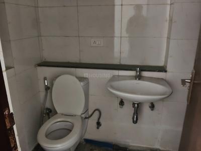 Bathroom Image of 980 Sq.ft 3 BHK Apartment / Flat for sale in BPTP Park Elite Premium, Sector 84 Faridabad for Rs. 8500000