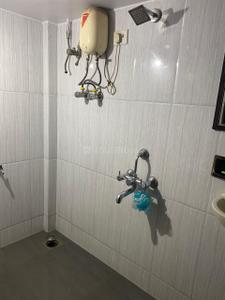 Bathroom Image of 680 Sq.ft 1.5 BHK Apartment / Flat for rent in Kashish Park, Dharamveer Nagar Thane for Rs. 40000