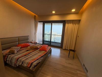 Bedroom Image of 2700 Sq.ft 3 BHK Apartment / Flat for sale in Lodha World Crest, Lower Parel Mumbai for Rs. 140000000