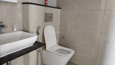 Bathroom Image of 1154 Sq.ft 2 BHK Apartment / Flat for rent in Adroit Fortune, Sholinganallur Chennai for Rs. 36000