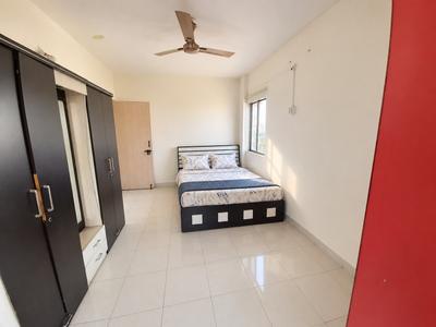 Bedroom Image of 874 Sq.ft 2 BHK Apartment / Flat for rent in Tyagi Durvankur Society, Kharadi Pune for Rs. 30000