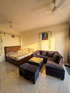 Bedroom Image of 378 Sq.ft 1 RK Apartment / Flat for rent in Suncity Anantam Vrindavan, Jait Vrindavan for Rs. 17000