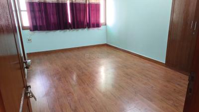 Builder Whit Rose Aprtment Bedroom One 2