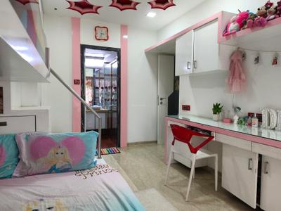 Bedroom Image of 3020 Sq.ft 3 BHK Apartment / Flat for sale in Santacruz West Mumbai for Rs. 130664800